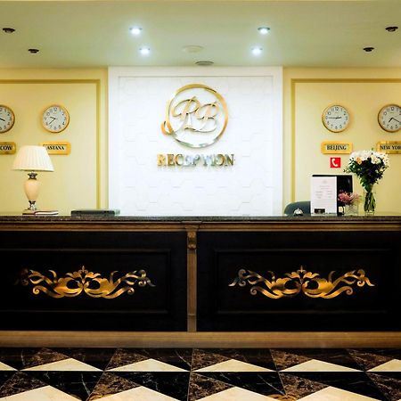 Royal Bv Hotel Öskemen Bagian luar foto