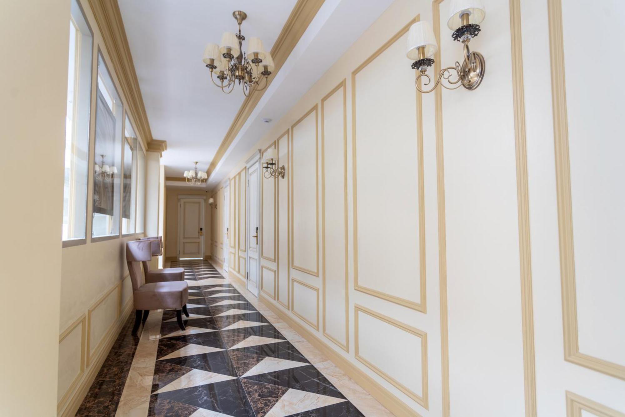 Royal Bv Hotel Öskemen Bagian luar foto