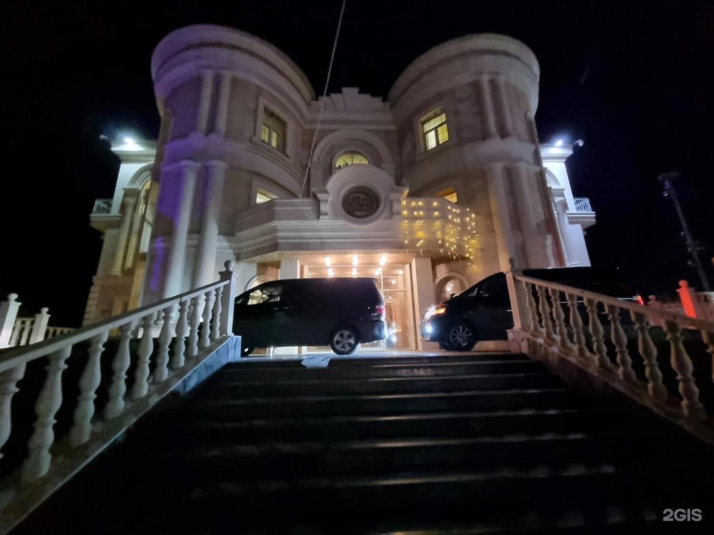 Royal Bv Hotel Öskemen Bagian luar foto
