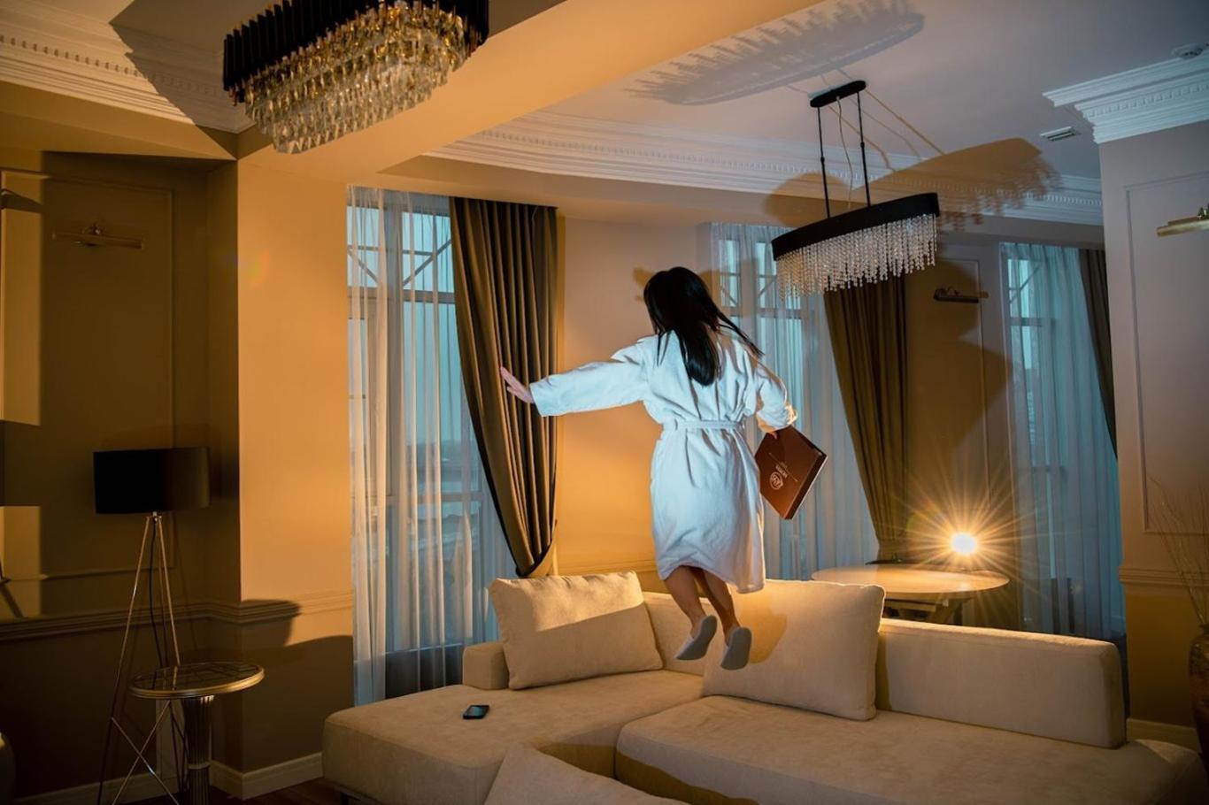 Royal Bv Hotel Öskemen Bagian luar foto