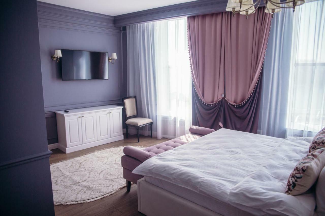 Royal Bv Hotel Öskemen Bagian luar foto