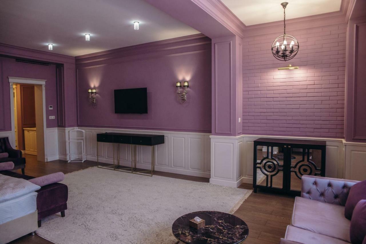 Royal Bv Hotel Öskemen Bagian luar foto