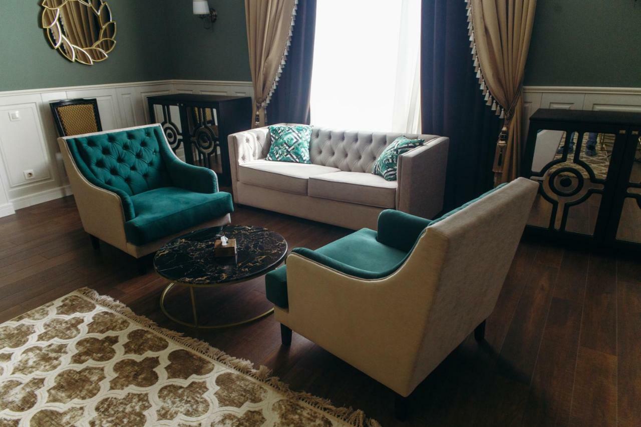 Royal Bv Hotel Öskemen Bagian luar foto